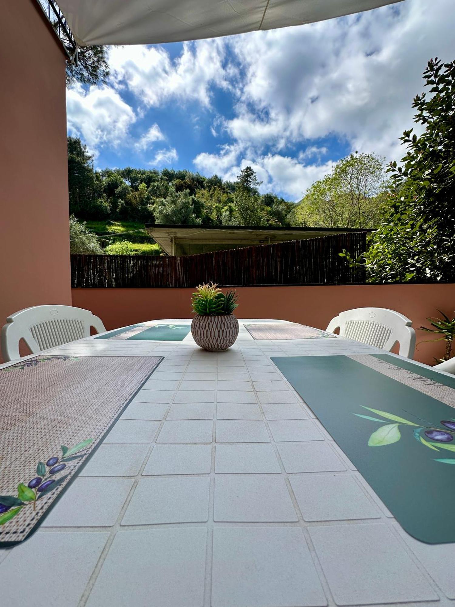 Terrace & Parking - Holiday Home Near Fegina Beach Monterosso al Mare Extérieur photo