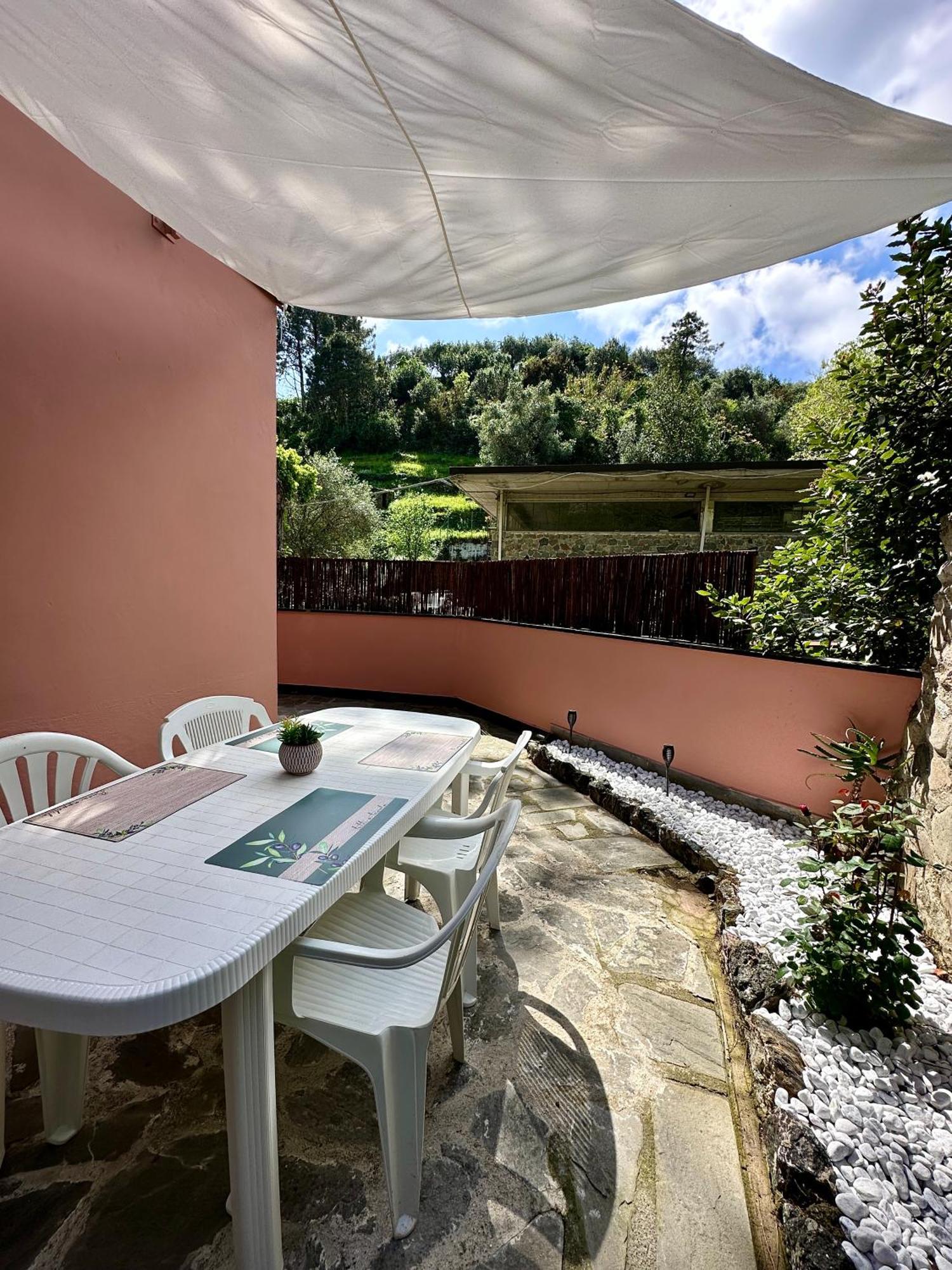 Terrace & Parking - Holiday Home Near Fegina Beach Monterosso al Mare Extérieur photo