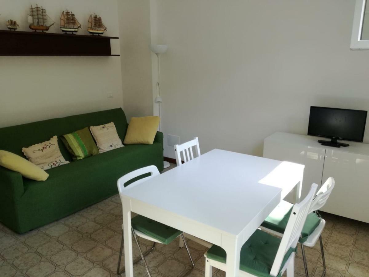 Terrace & Parking - Holiday Home Near Fegina Beach Monterosso al Mare Extérieur photo